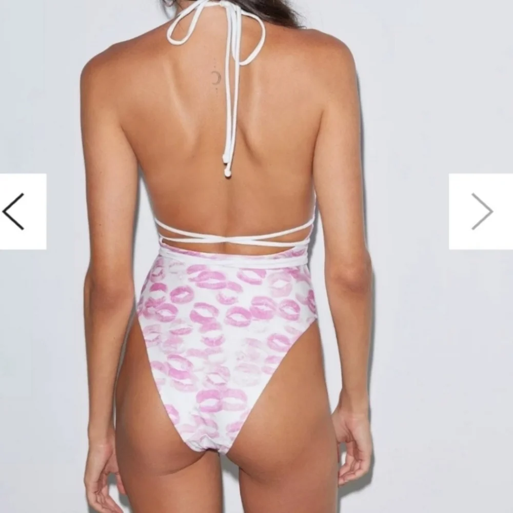 New!Frankies Bikini x Sydeney Sweeney Gemma Kiss Print One‎ Piece Swimsuit